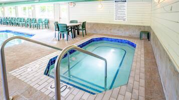 Indoor spa tub