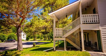 Parkwood Lodge - Door County