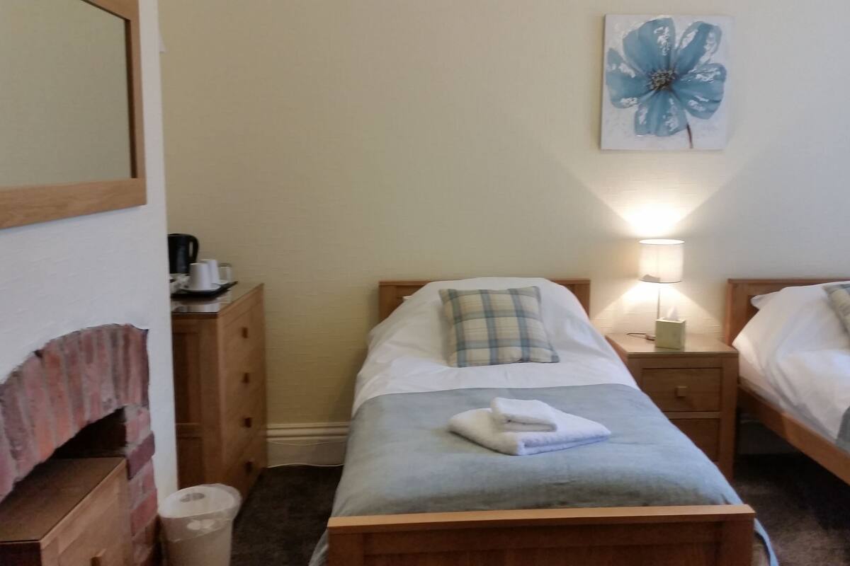 Standard Twin Room, Ground Floor (Room1) | Iron/ironing board (on request), WiFi (free), bed sheets