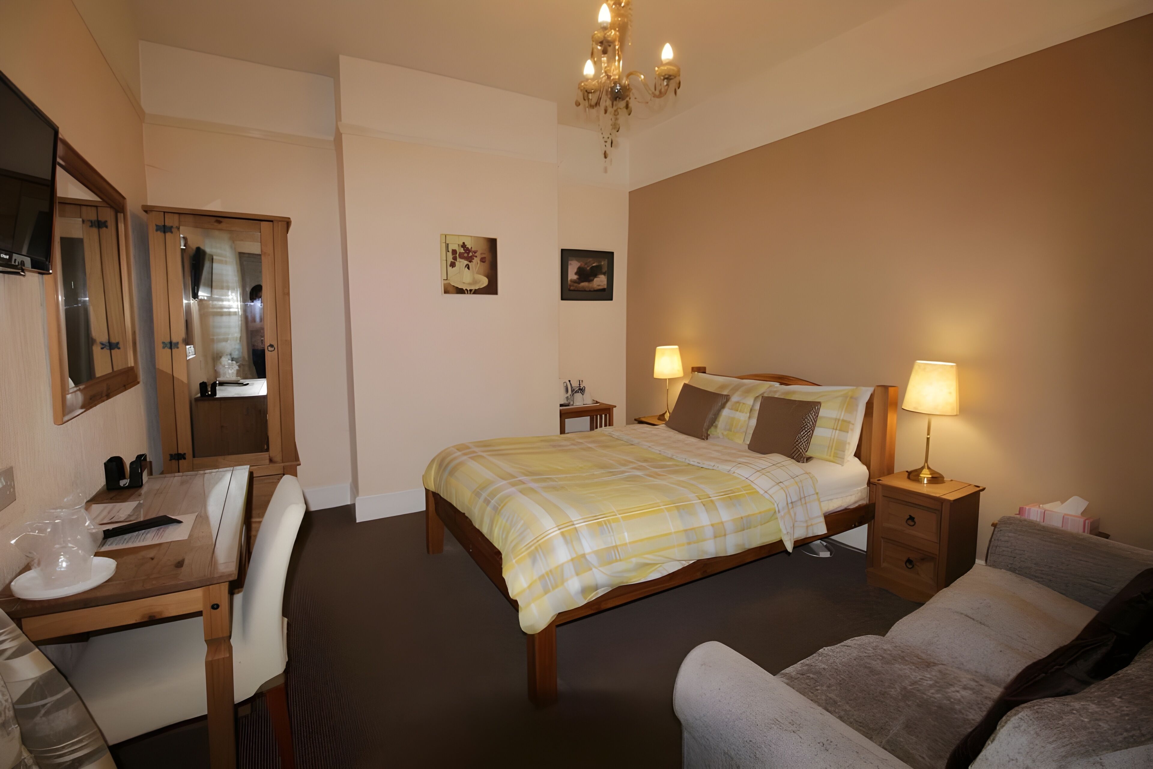 Double Room, Ensuite | WiFi