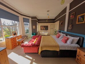 Suite de lujo, baño en la habitación, vista a la ciudad (Luxury Suite)