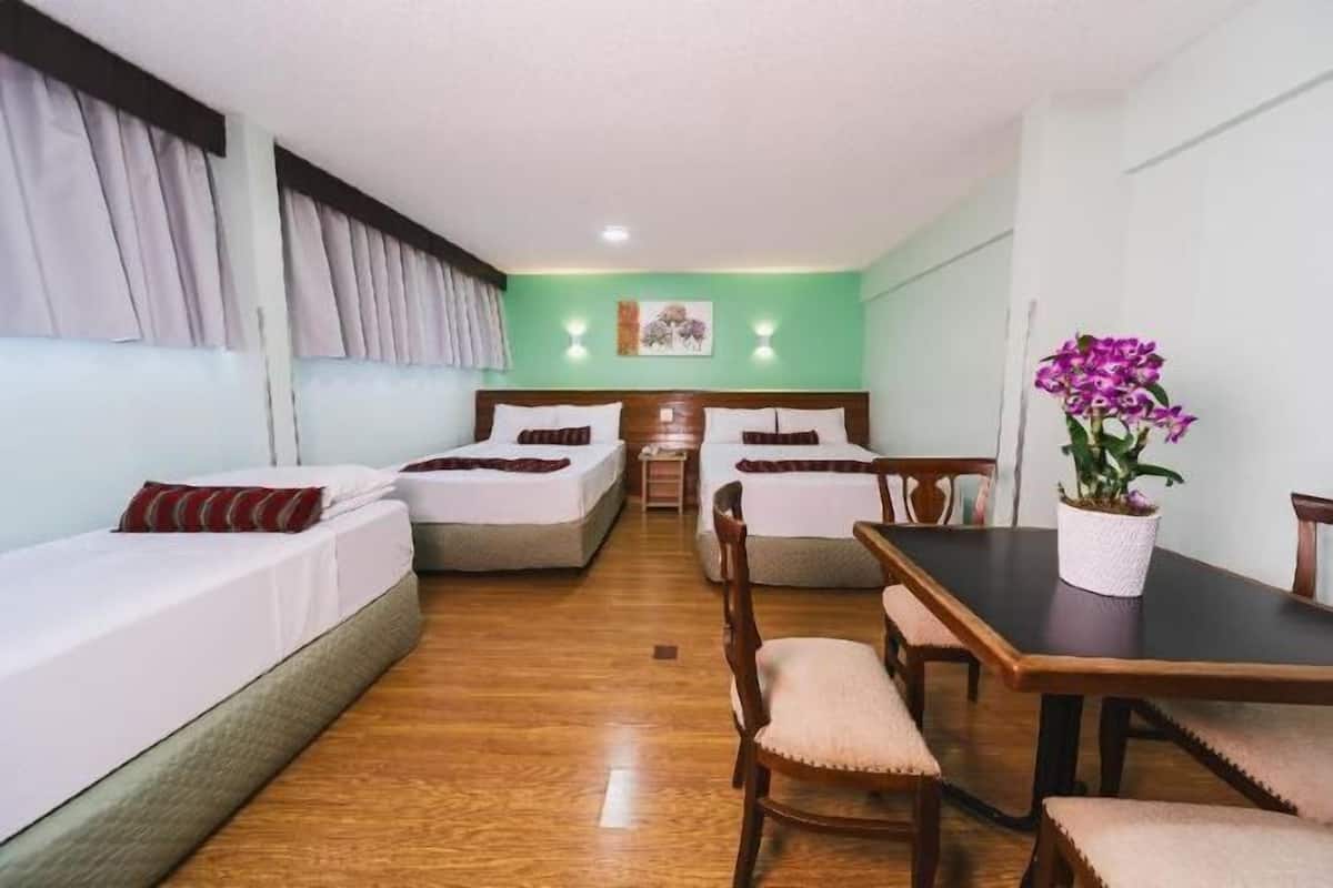 Minibar, in-room safe, free WiFi, bed sheets