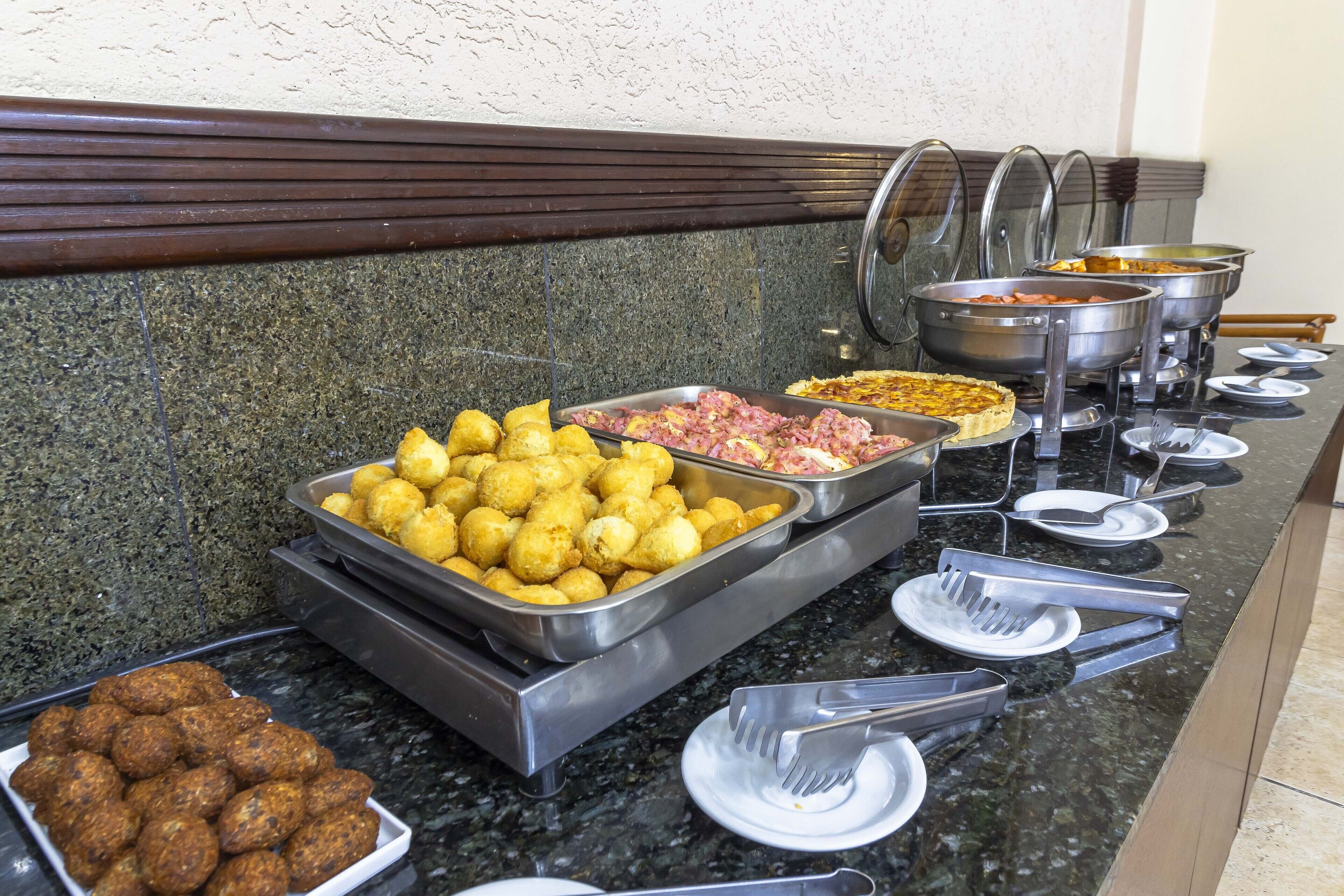 Se sirven desayunos, almuerzos y cenas