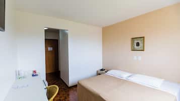 Minibar, desk, free WiFi