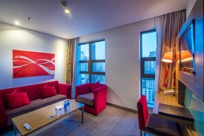 Suite Junior, 1 très grand lit | Vue de la chambre