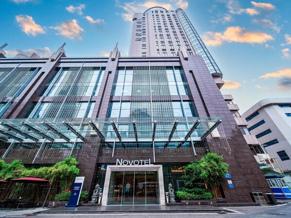 Exterior - Novotel Guiyang Downtown (Guiyang)