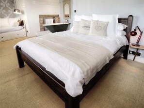 Double Room, Ensuite (Large)