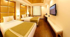 Minibar, desk, soundproofing, iron/ironing board