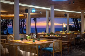 2 Restaurants; Frühstück, Mittagessen und Abendessen werden serviert