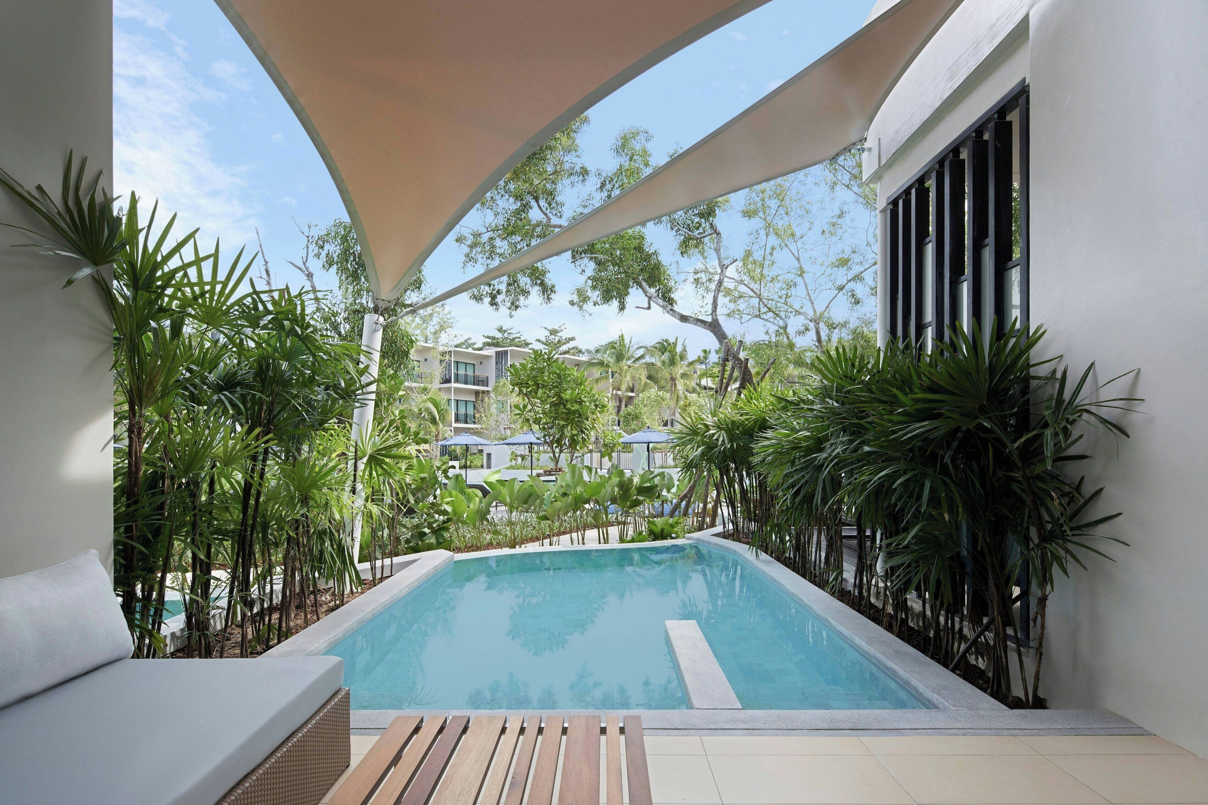 Premium Room, 1 King Bed, Private Pool | Premium bedding, down duvets, minibar, in-room safe