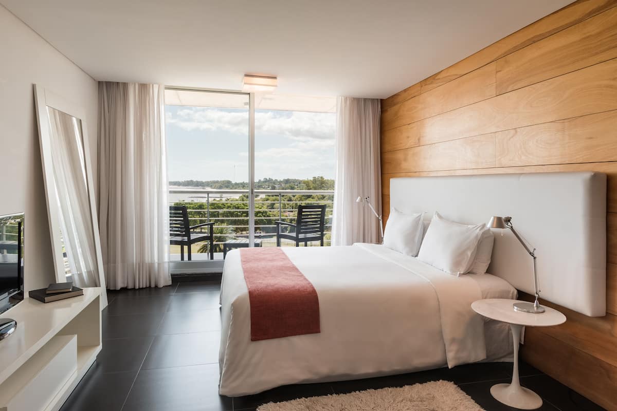 loft, river view | minibar, in-room safe, desk, blackout curtains