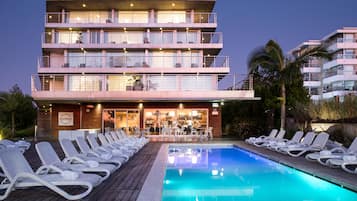 Front of property – evening/night