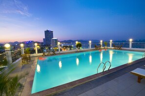 Piscina externa