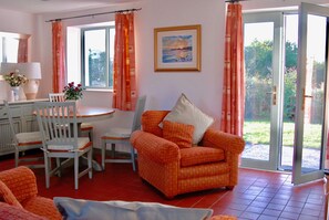 Cottage, Ensuite (1 Wren) | Interior - Moorshead Farm (Cowbridge)