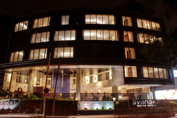 Front of property – evening/night