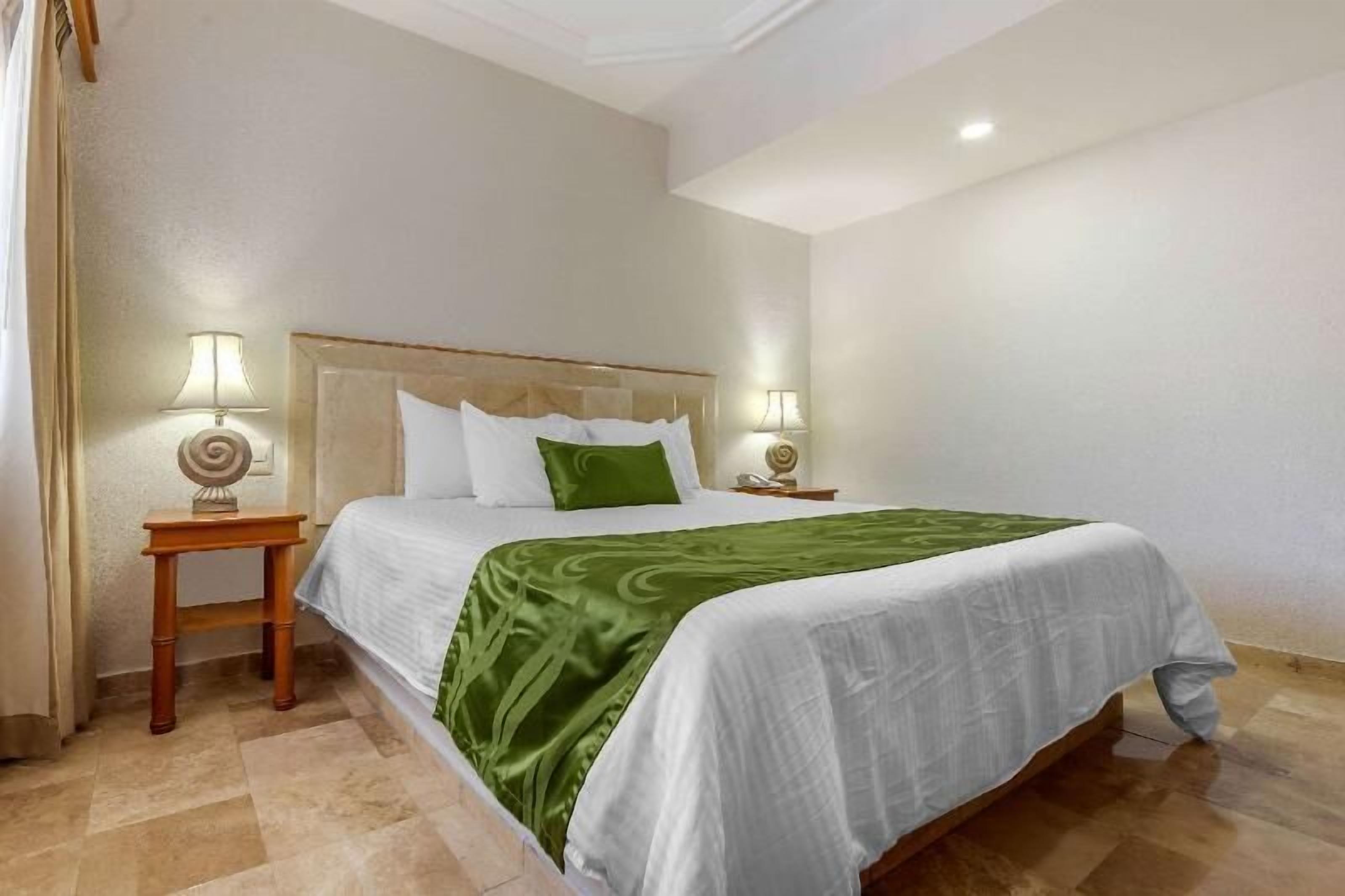 1 bedroom, pillowtop beds, in-room safe, desk