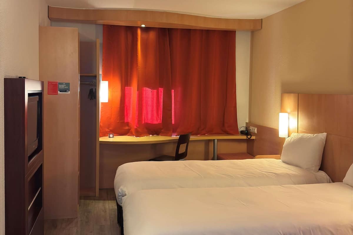 Standard Room, 2 Single Beds