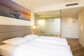 Allergikerbettwaren, Zimmersafe, Schreibtisch, schallisolierte Zimmer