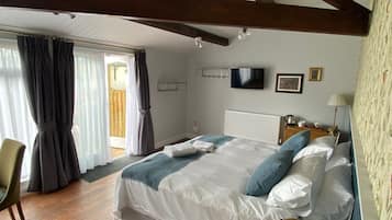 Suite, Accessible, Patio (Room 2)