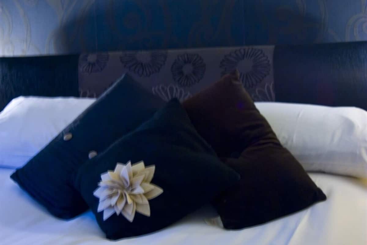 Tweepersoonskamer, en-suite badkamer (Small)