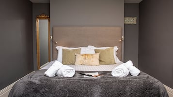 Deluxe Double Room | Free WiFi