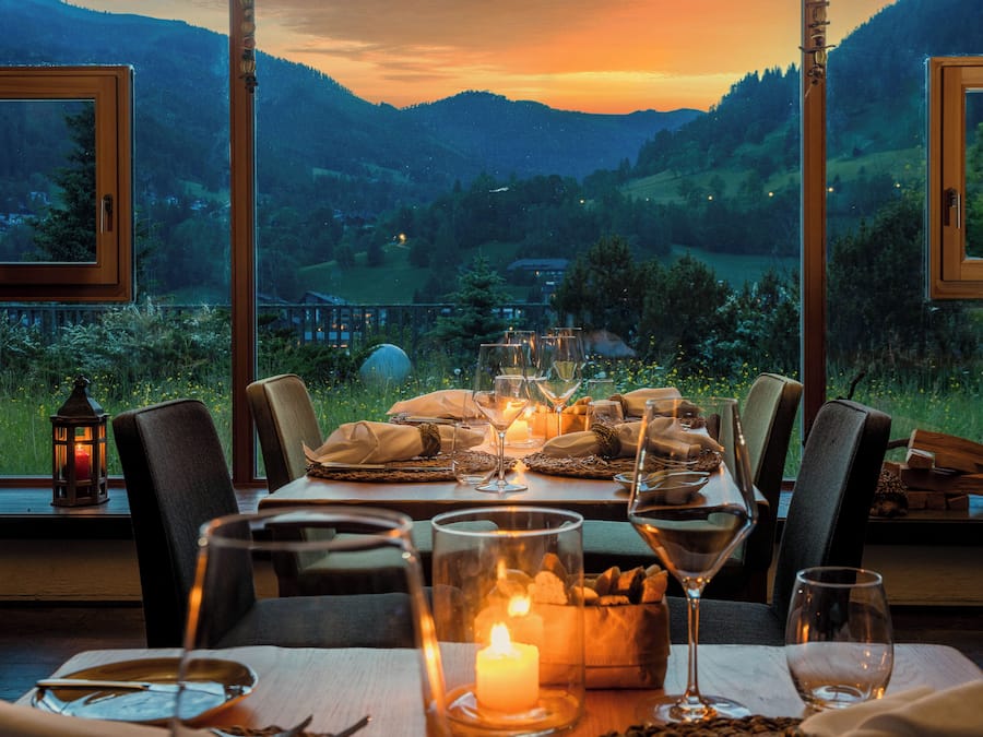 Se sirven desayunos, almuerzos y cocina regional (con vistas al jardín)