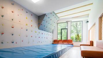 Indoor-Kletterwand