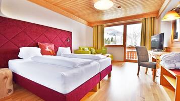 Minibar, in-room safe, individually furnished, desk