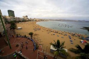 Una playa cerca