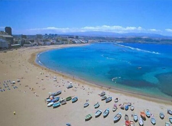 Una playa cerca