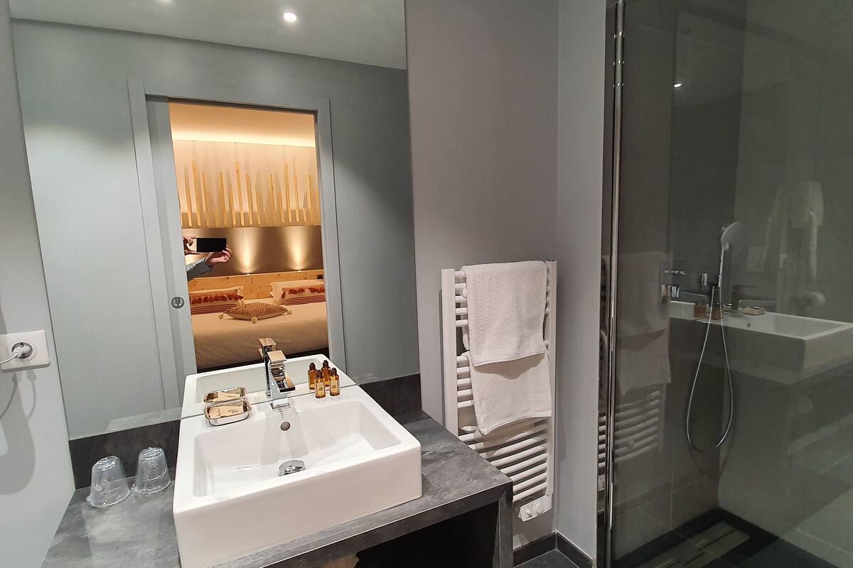 free toiletries, hair dryer, towels