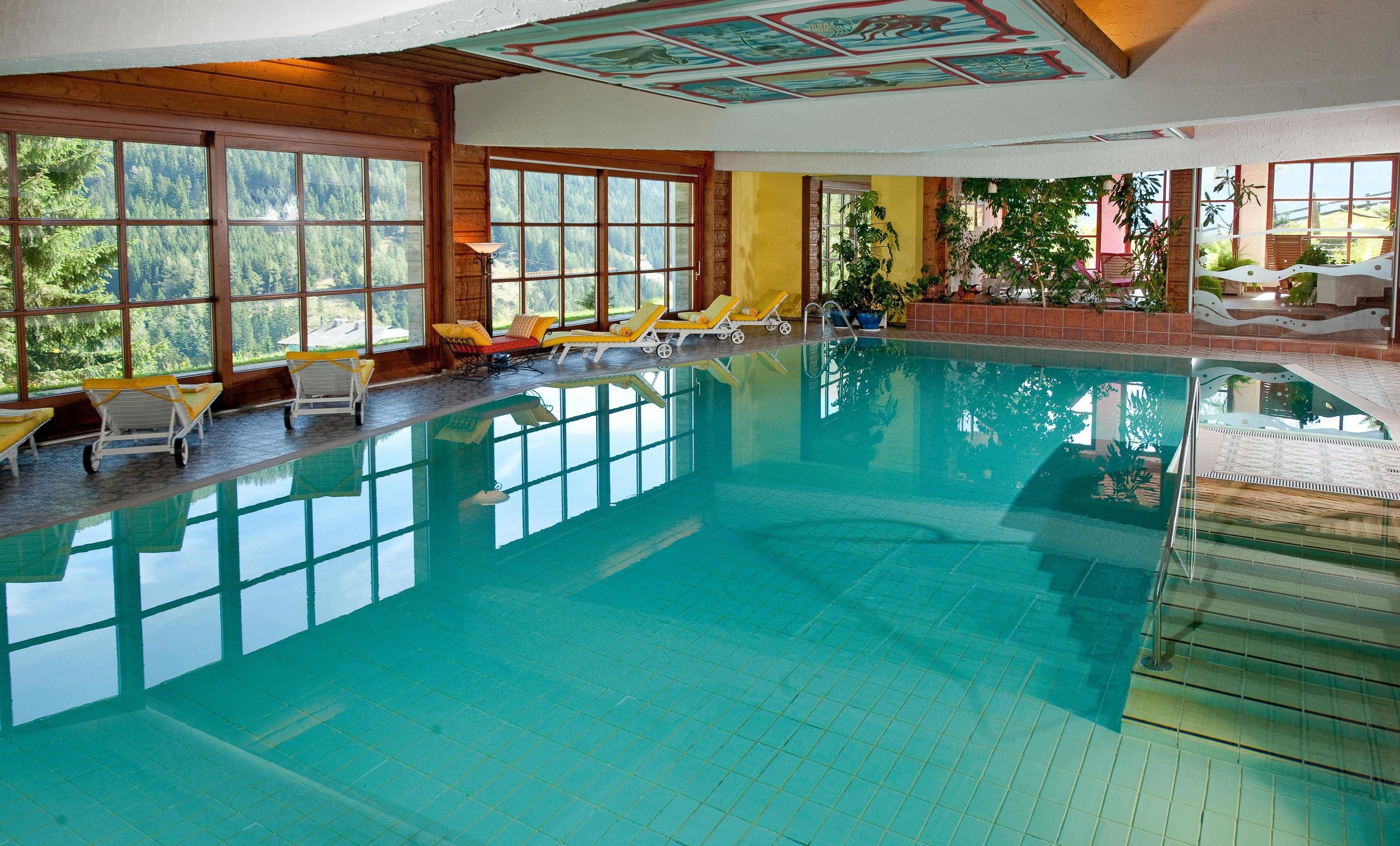 indoor pool, pool loungers