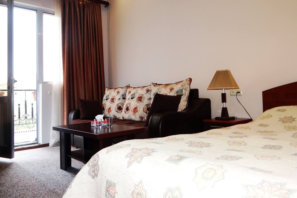 Down duvets, minibar, in-room safe, individually decorated