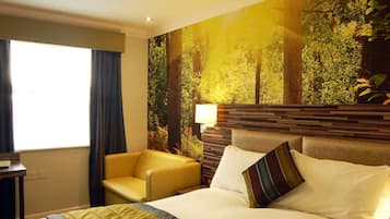 Quarto casal standard | Escrivaninha, Wi-Fi de cortesia, roupa de cama