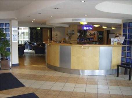 Recepción. B&B Hotel Manchester SportCity