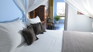 Premium Room | In-room safe, WiFi (free)