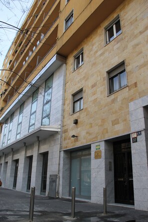 Front of property - Hotel America (Milan)