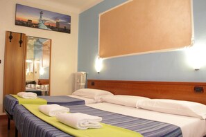 Standard Triple Room, Shared Bathroom | Premium bedding, Select Comfort beds, minibar, in-room safe - Hotel America (Milan)