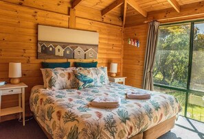 Standard Suite, 2 Bedrooms, Non Smoking, Kitchen (Driftwood Cottage) | Premium bedding, pillow-top beds, minibar, iron/ironing board - Sandpiper Ocean Cottages (Douglas River)