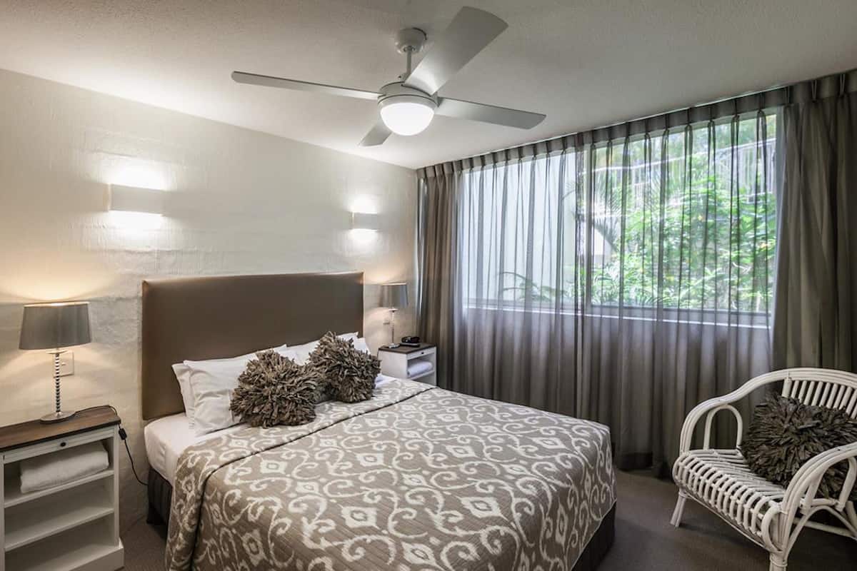 Select Comfort beds, individually decorated, individually furnished