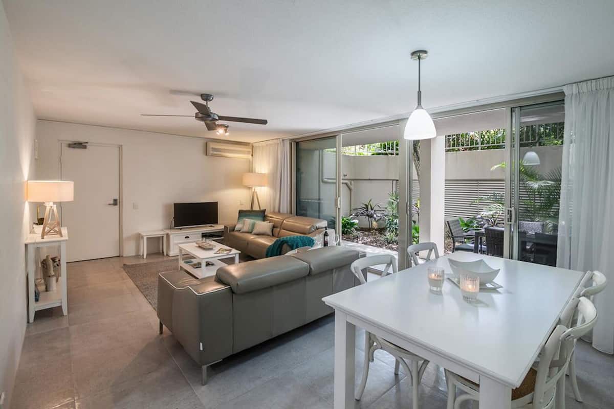 2 Bedroom Standard Apartment (Ground Floor Garden)