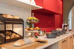 Petit déjeuner buffet compris tous les jours