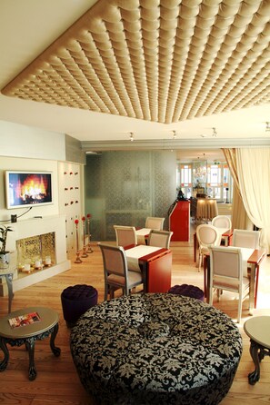 Lobby - MaMa Boutique Hotel & Restaurant (Jurmala)