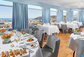 فطور كامل مجانًا يوميًا