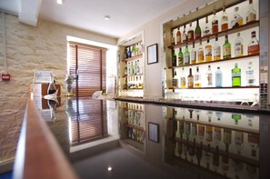 Bar (on property) - La Fregate Hotel (St. Peter Port)