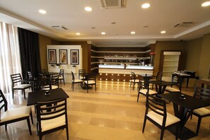 Free daily buffet breakfast - Tenuta Inagro (San Severo)