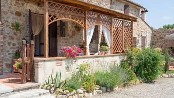 Comfort-Apartment, Poolblick (Giulia) | Terrasse/Patio