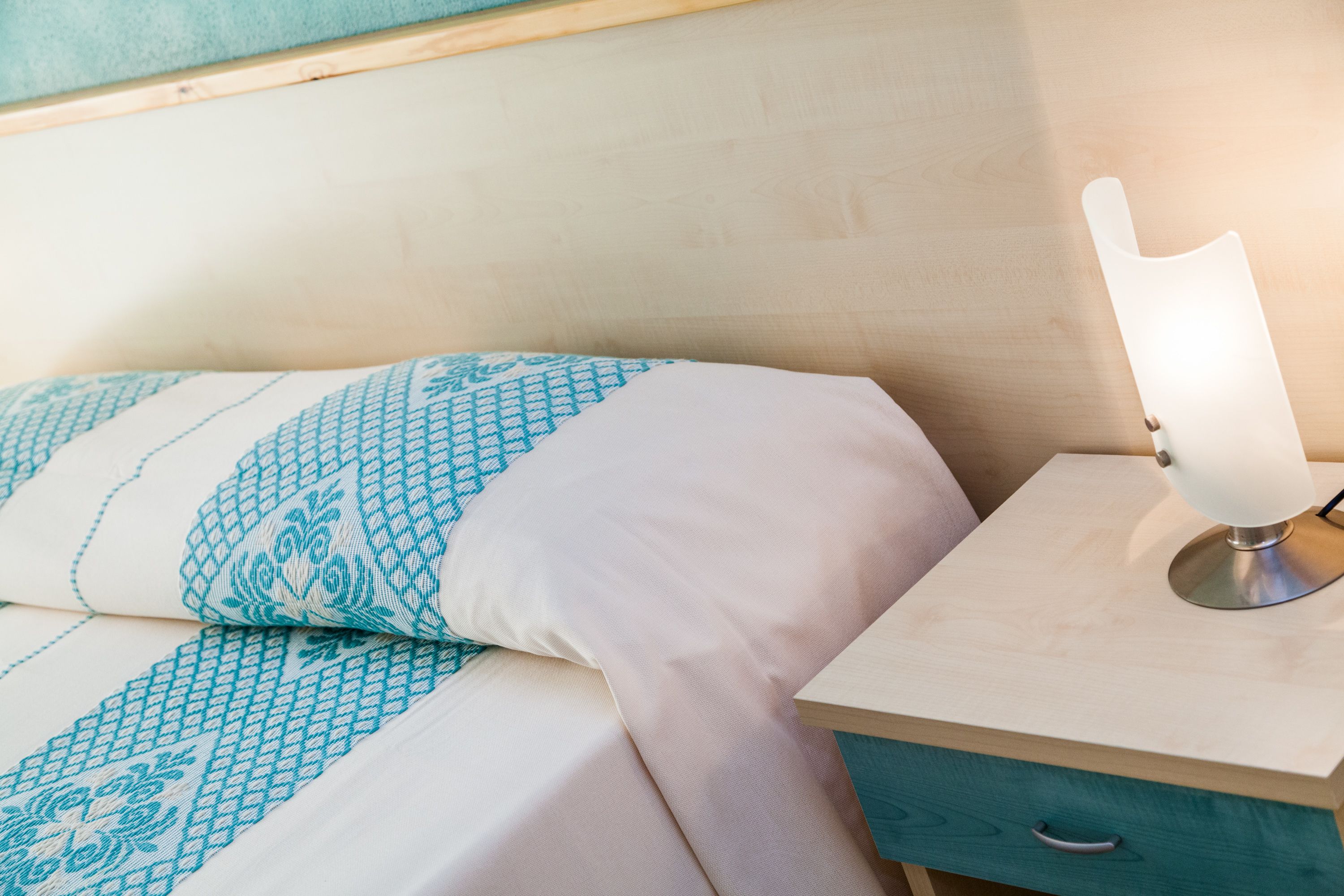 double room | minibar, in-room safe, desk, cots/infant beds