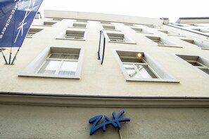 Property entrance - Hotel Zak - Hostel (Schaffhausen)