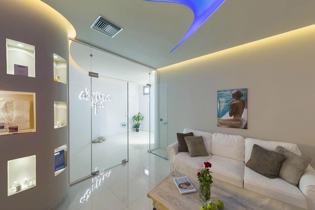 hot tub, turkish bath/hammam, body treatments, aromatherapy